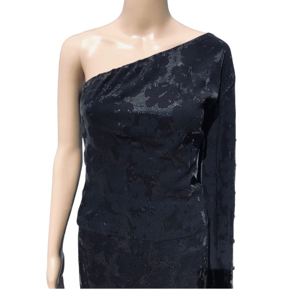 St. John Evening black asymmetrical one sleeve top with sequins Sz 4 - Picture 6 of 10
